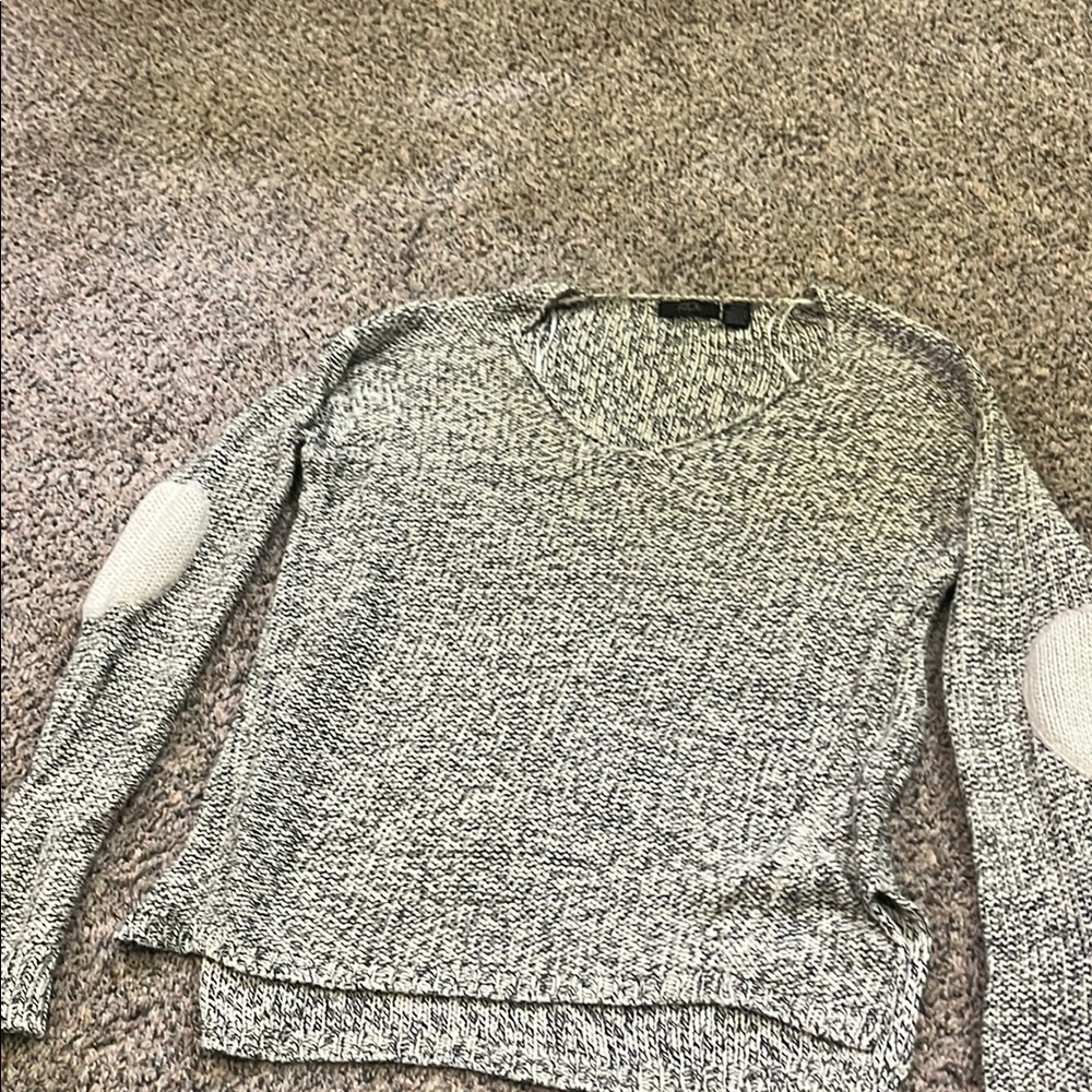 Women's Gray Sweater